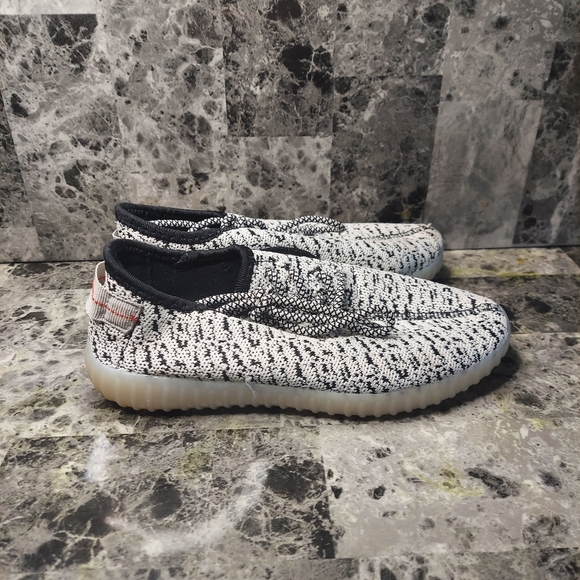 Ledkers Black And White Sneakers Women's 5. - Picture 3 of 7